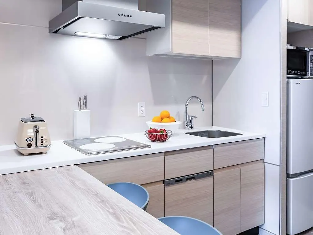 יוקוהאמה Oakwood Suites Yokohama 5*,